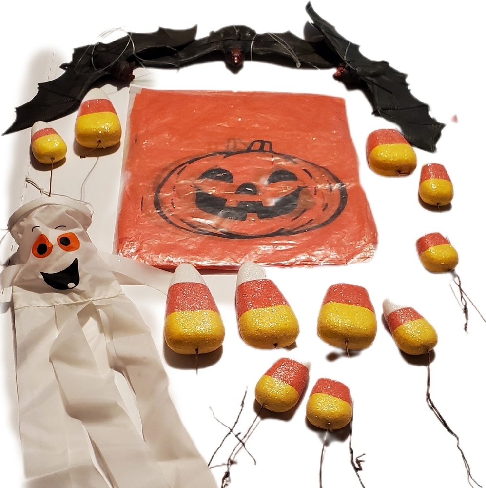 Halloween Decorations Paper Plastic Black Orange Unbranded Bats Ghost Candy Corn